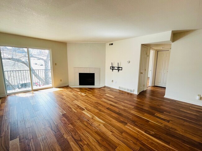 Foto del edificio - 13097 W Cedar Dr