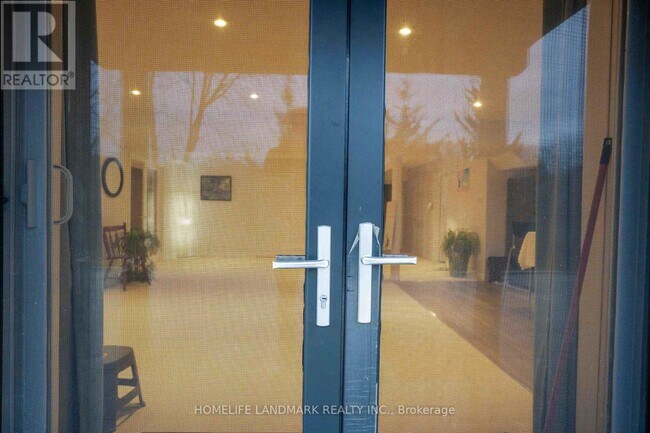 Photo du bâtiment - 48 Sir Stevens Dr