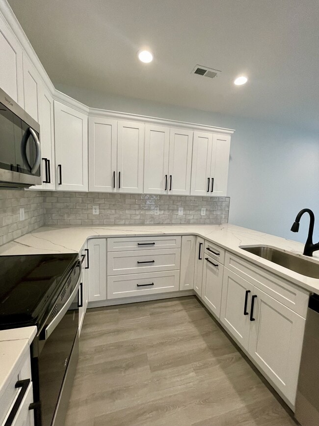 Foto del edificio - 129 Independence Ln