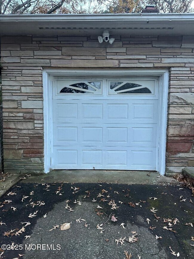 Foto del edificio - 297 Cambourne Dr