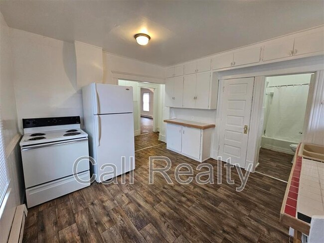 Foto del edificio - 2301 W Dean Ave