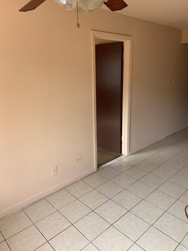 Building Photo - 9465 S 85th Ct