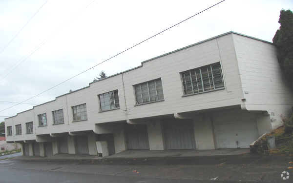 Building Photo - 1810-1838 N Argyle St