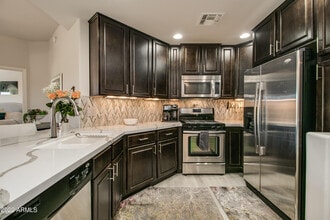 Building Photo - 5350 E Deer Valley Dr