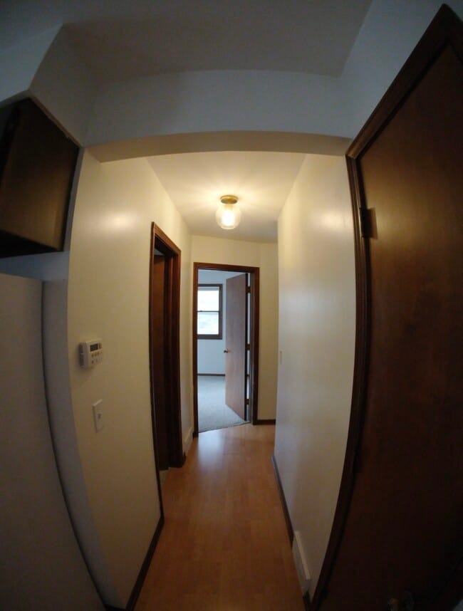 Building Photo - 5217 Newcastle Dr SE