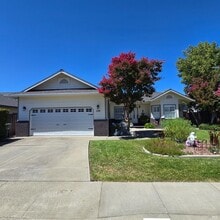 Building Photo - 298 White Sands Dr