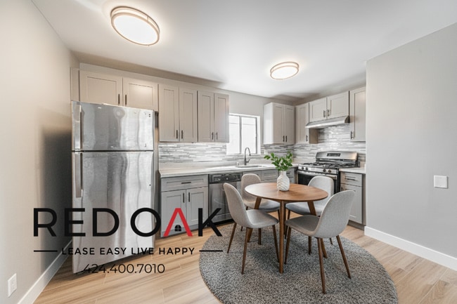 Building Photo - 3146 S Halm Ave