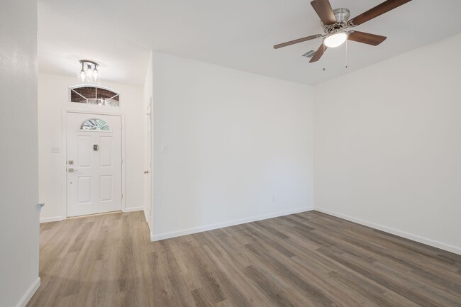 Building Photo - 13626 Ashley Oaks