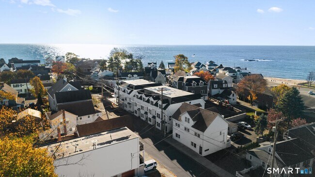 Foto del edificio - 29 Village Rd