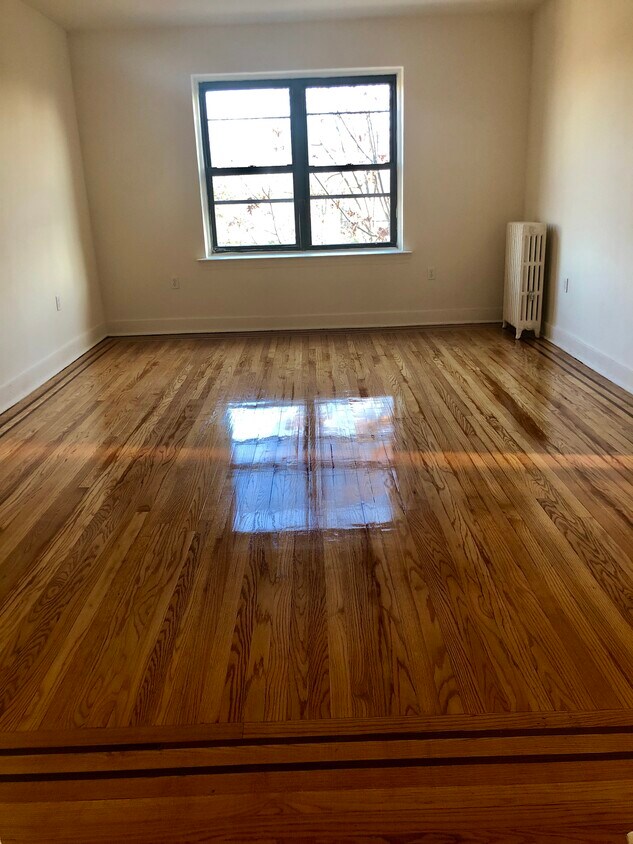 2408 Boston Post Rd Unit 1, Larchmont, NY 10538 Apartments in