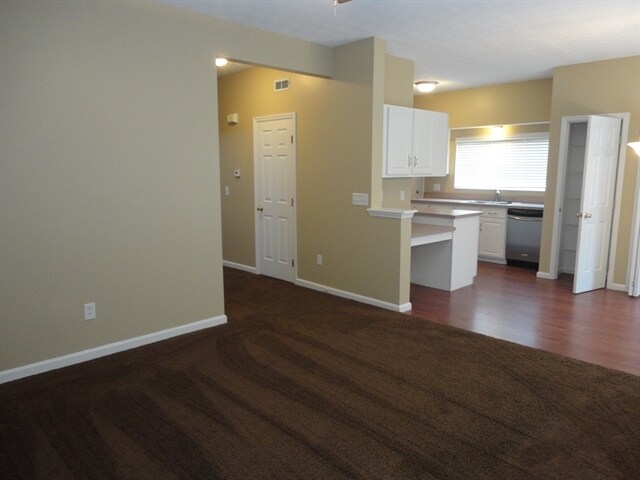 Foto del edificio - 4557 Olde Park Drive
