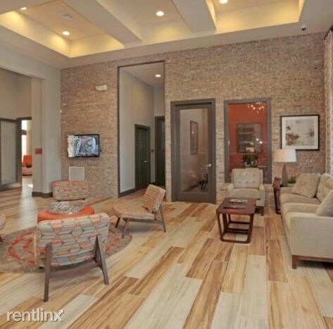 Foto del edificio - 2 br, 2 bath Apartment - 8075 NW 39th Ave