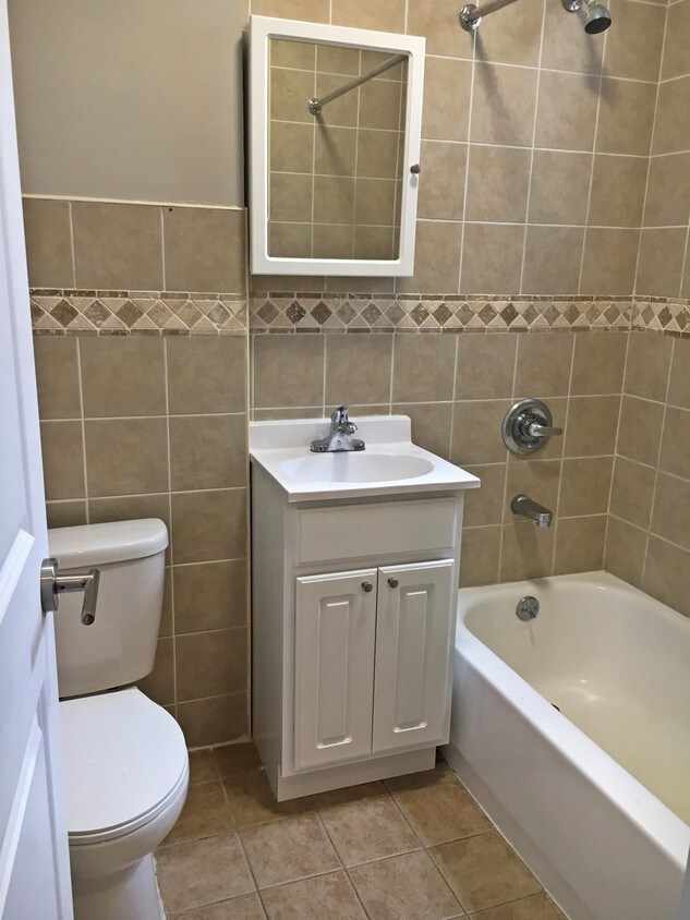 Primary Photo - 2230 Ocean Ave