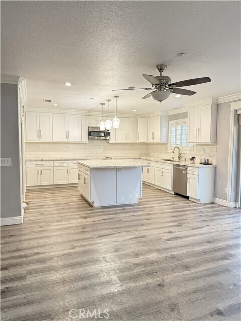 Foto del edificio - 15467 Spruce Tree Way