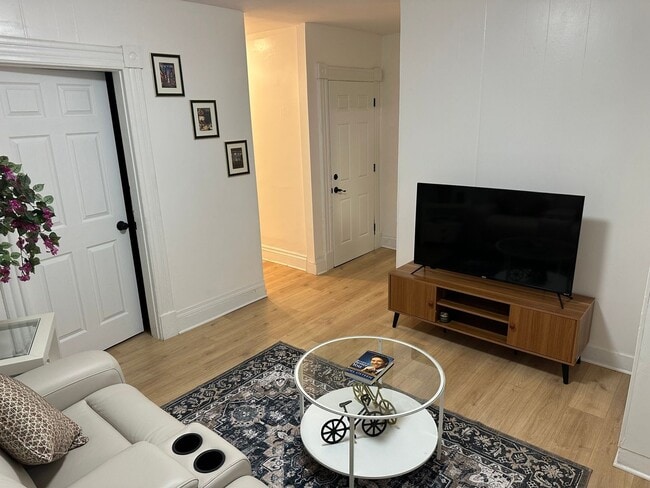 Foto del edificio - 63 Whitmore St