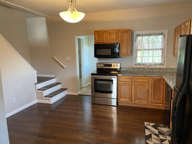 kitchen and upstair case - 517 N 9th Ave