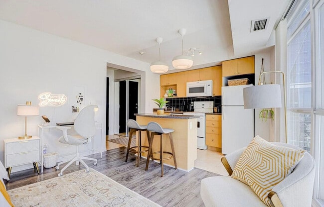 Photo du bâtiment - 15 Yonge St