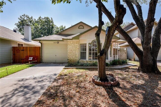 Foto del edificio - 16803 Pocono Dr