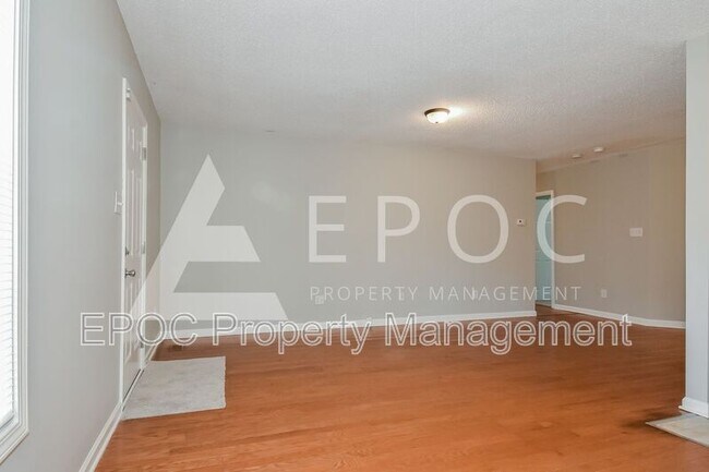 Foto del edificio - 1742 Lamb Ave