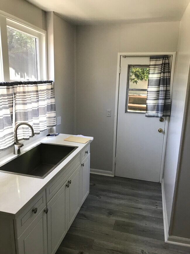 Back door to yard - 571 N El Molino Ave