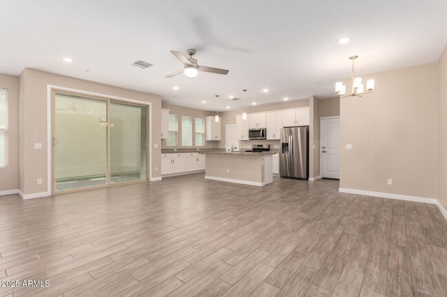 Foto del edificio - 1773 N 208th Ave