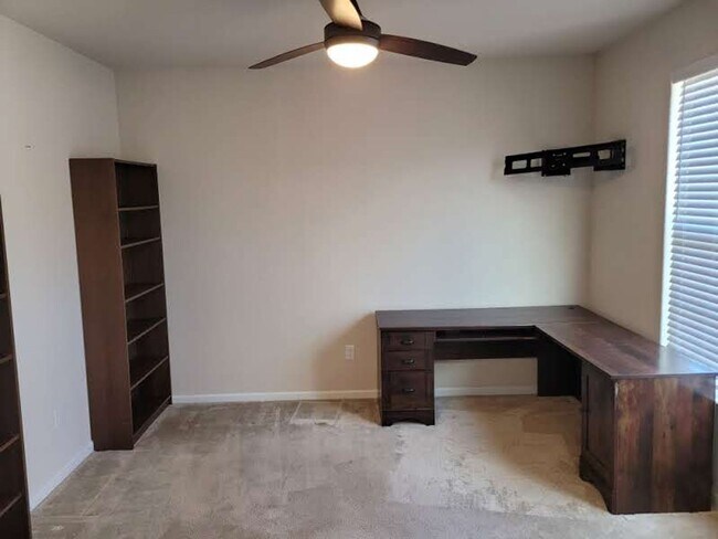 Foto del edificio - 509 Ackerman Ln
