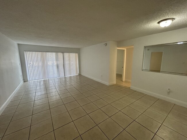 Building Photo - 4205 N University Dr