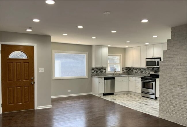 Foto del edificio - 4642 Hawthorne Ave