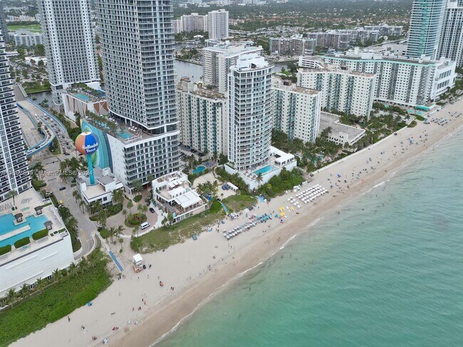 Foto del edificio - 4001S S Ocean Dr