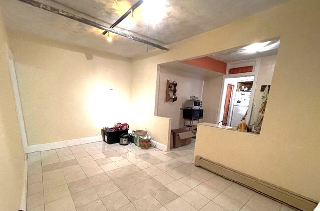 Foto del edificio - 50-18 42nd St