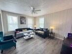 Foto principal - 263 Everett St