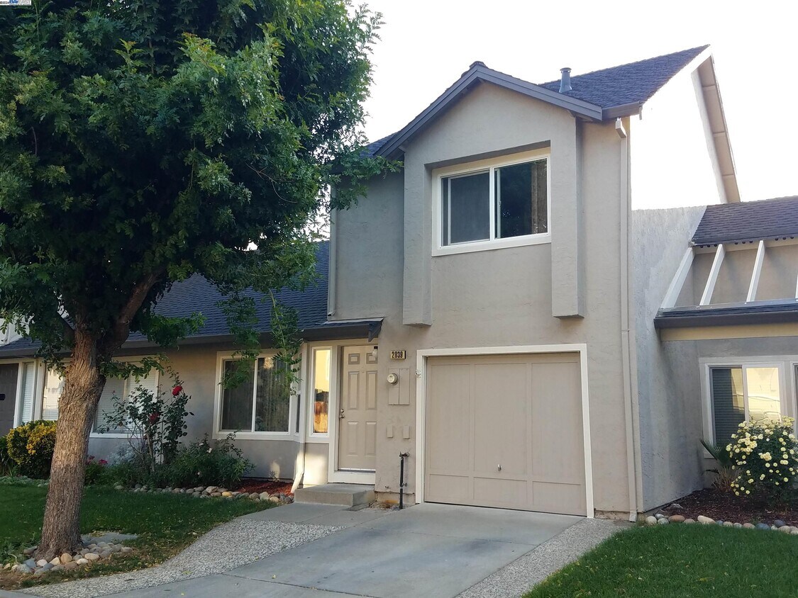 2039 Alexander Ct, Pleasanton, CA 94588 Townhome Rentals in