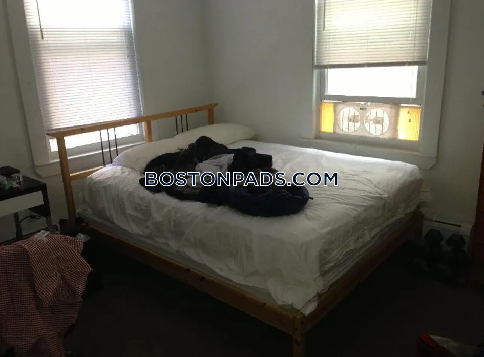 Foto principal - 35 Brookline St