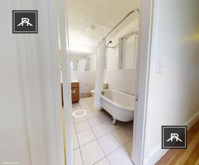 Building Photo - 3 bedroom in Allston MA 02134