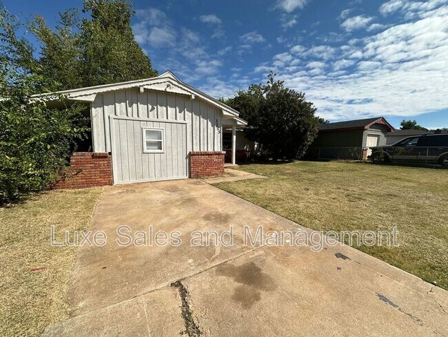 Foto del edificio - 3005 SW 52nd Pl
