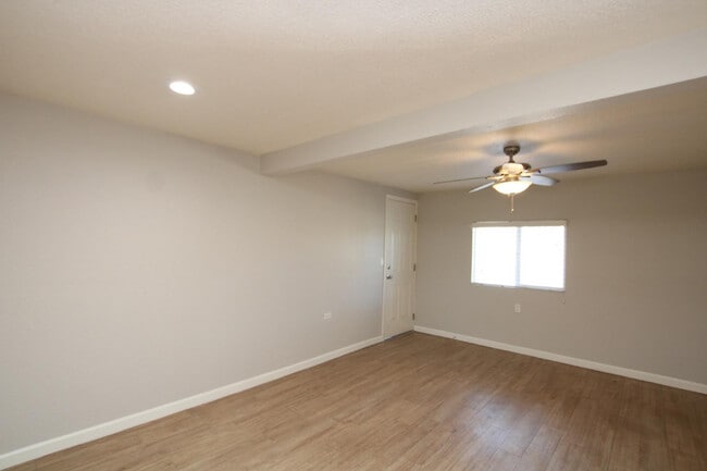 Building Photo - 1119 N 35th St