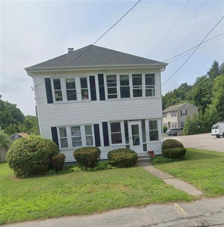 572 Maple Ave Unit 2, Barrington, RI 02806 Room for Rent in Barrington, RI