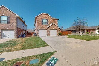 Building Photo - 6925 Cattle Dr