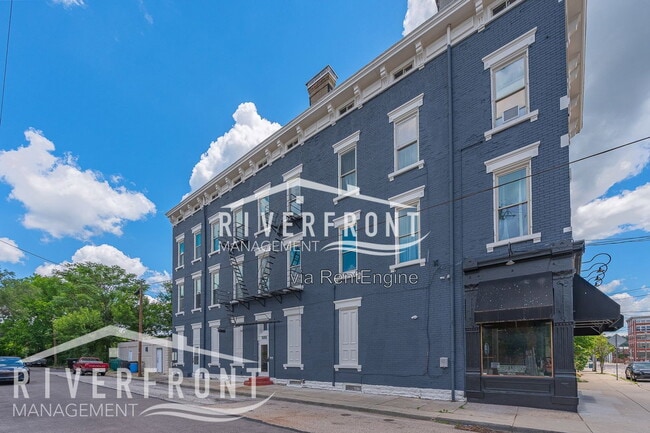 Building Photo - 1686 Blue Rock St