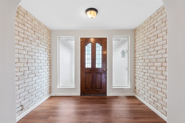 Building Photo - 1418 Bramblebury Dr