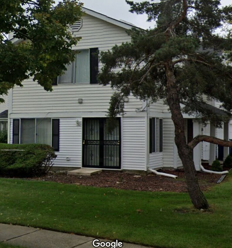 Primary Photo - 48 Churn Rd