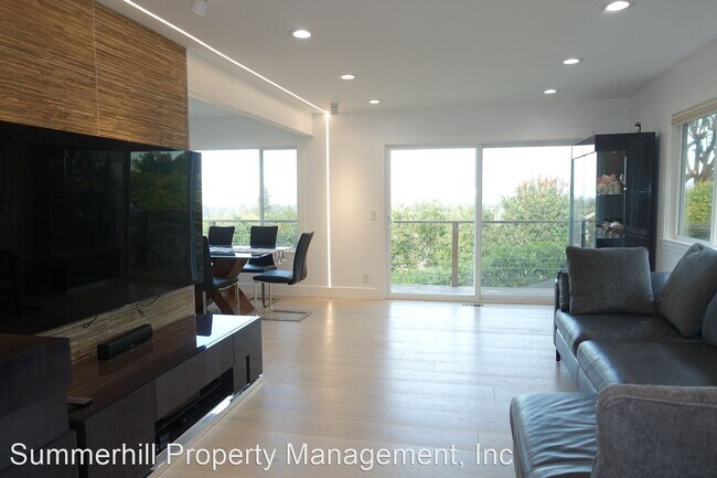 Foto del edificio - 4 br, 3 bath House - 893 Madonna Way