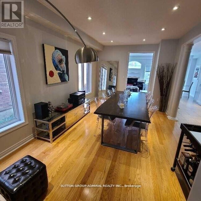 Photo du bâtiment - 111 Maple Valley Rd