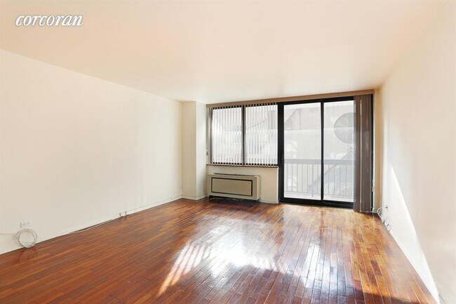 Foto del edificio - 330 E 75th St