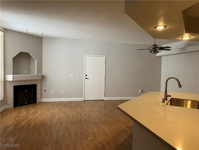 Building Photo - 6912 Dorita Ave