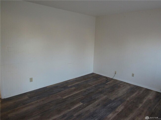 Foto del edificio - 4976 Marburn Ave