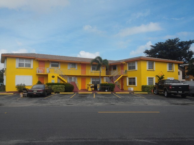Foto del edificio - 8-Unit Multi Family