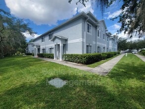Building Photo - 7326 E Bank Dr