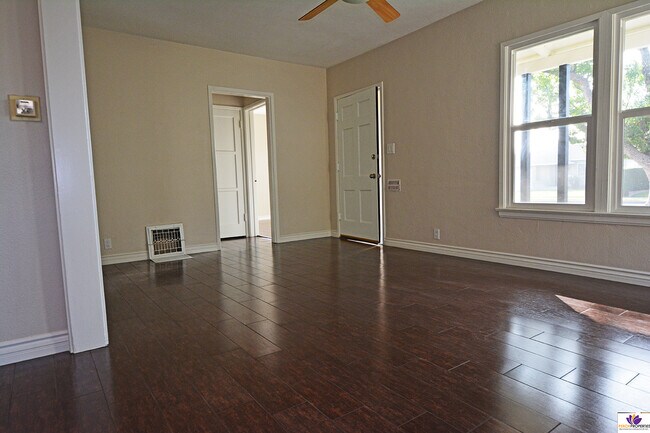 Foto del edificio - 808 N Sparks St