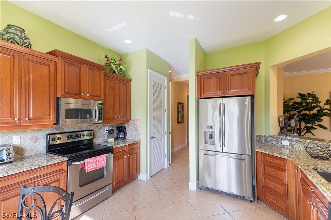 Foto del edificio - 5050 Blauvelt Way